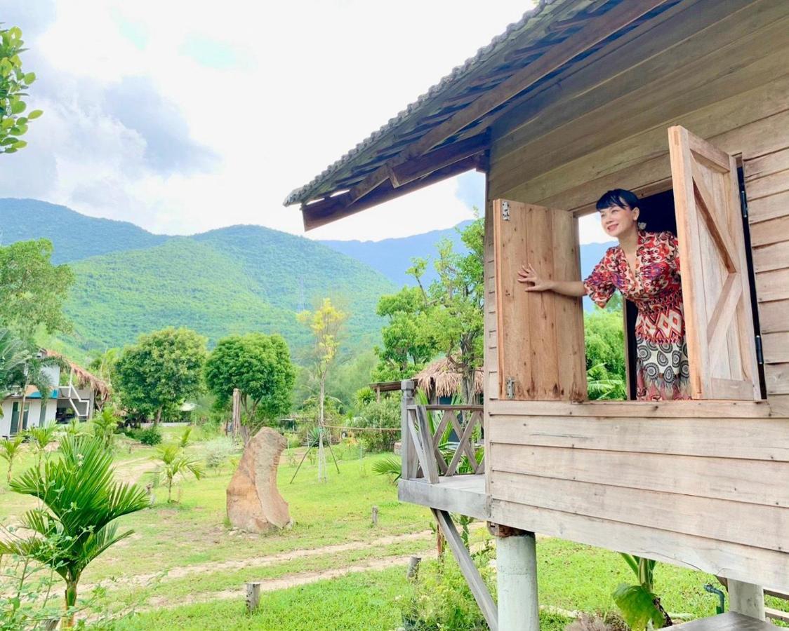 Homie Hava Homestay Lang Co Exteriör bild